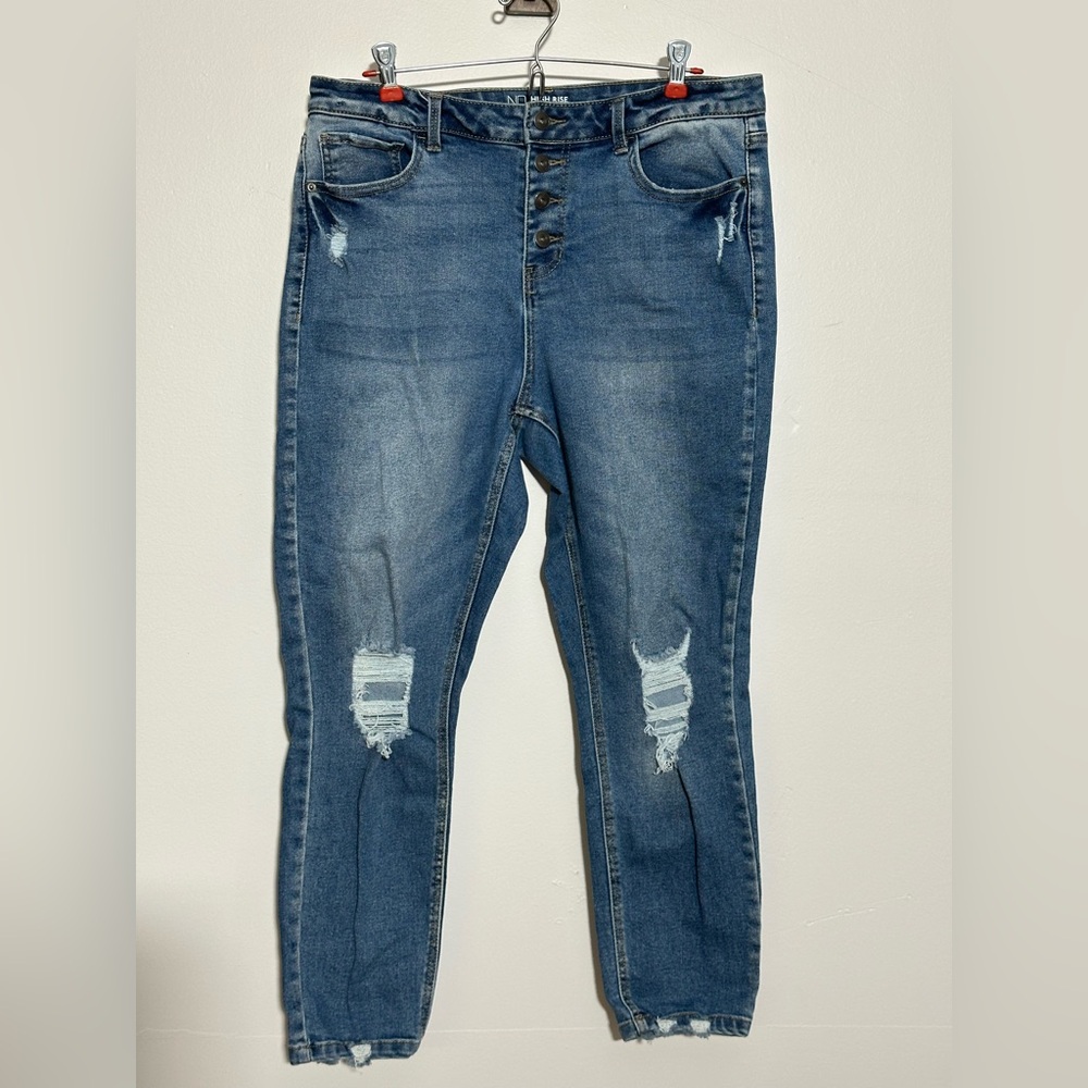 No Boundaries Women's Junior 17 Skinny Distressed Button Fly Jeans | SKU 0811